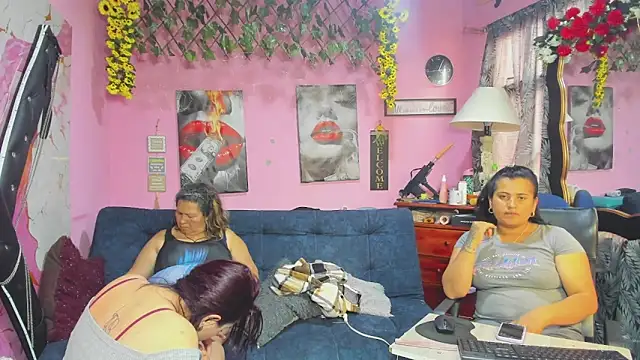 lesbiancuple webcam