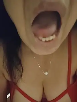 NakedMILFx webcam