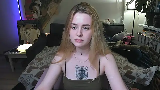 Alexa_Pirs webcam