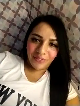 Yourbabyshane webcam