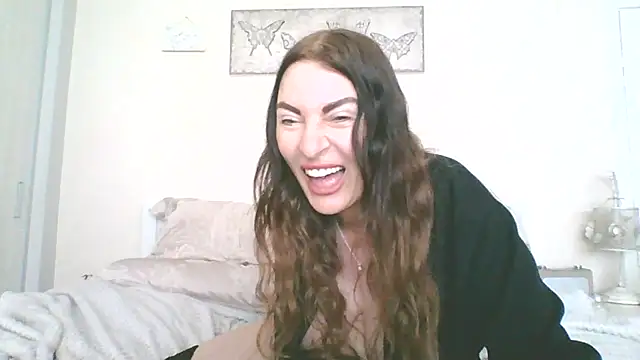 EllaKent webcam