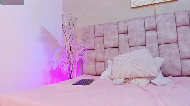 MelanyStone_ webcam