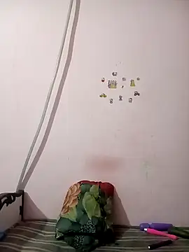 mansi_horni86 - MANSI_HORNI86's free webcam - UK Sex Cams