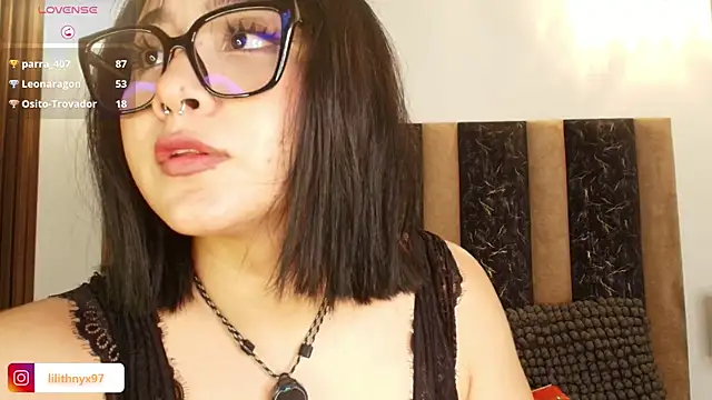 sweet_dollLilith webcam
