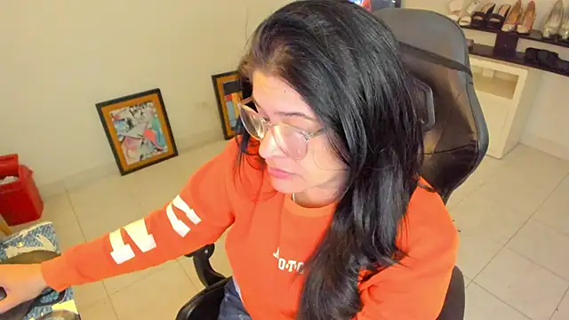 BellaFlaming webcam