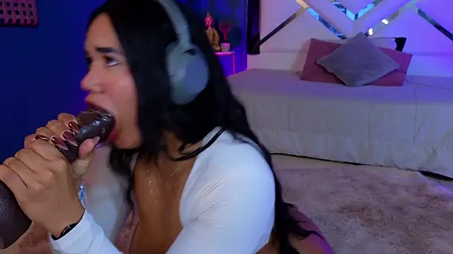 Ladyy_brownn webcam