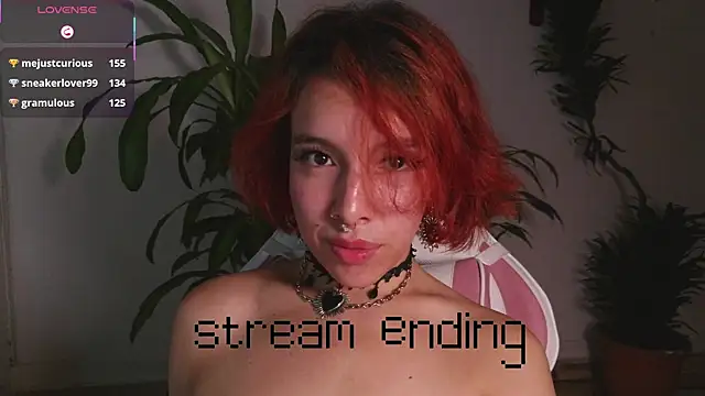 bri_von_dhara__ webcam
