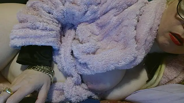 martachatte Stripchat cam model