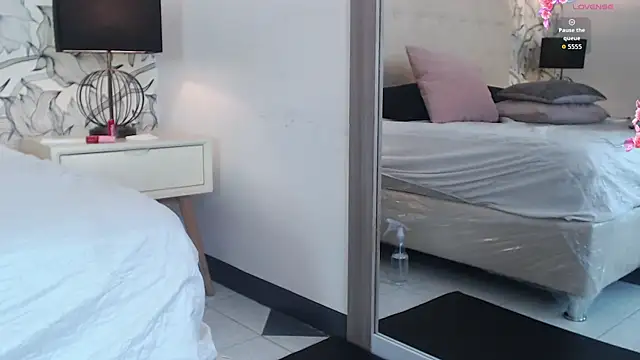Venusandrea29 webcam
