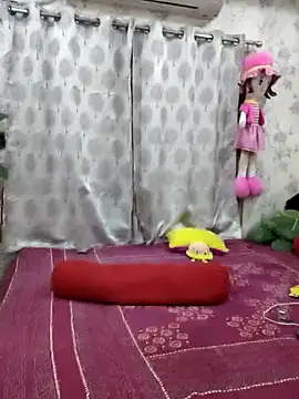 Cute-richa1 webcam