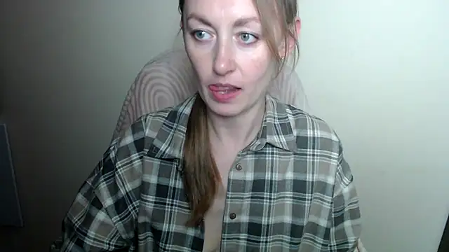 LiaSeass_ webcam