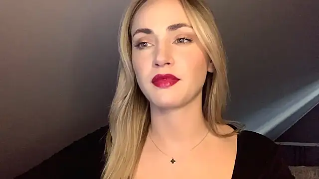ScarlettSensitive webcam