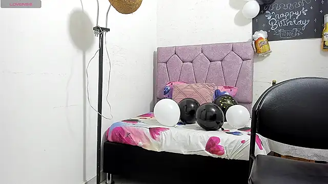 marcela_teen webcam