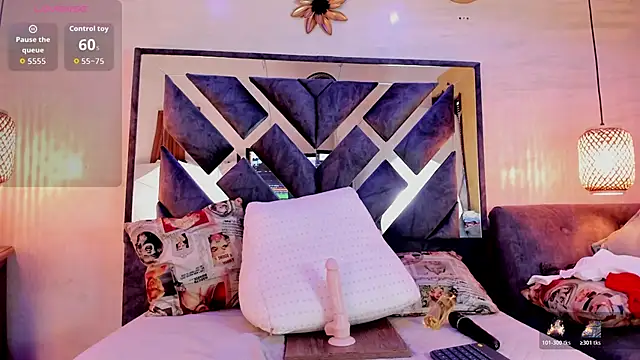 annie_vega17_ webcam