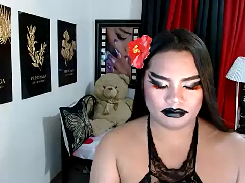 TSbrianaHugeCock webcam