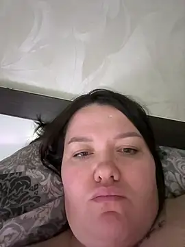 SunnyLeila2101 webcam