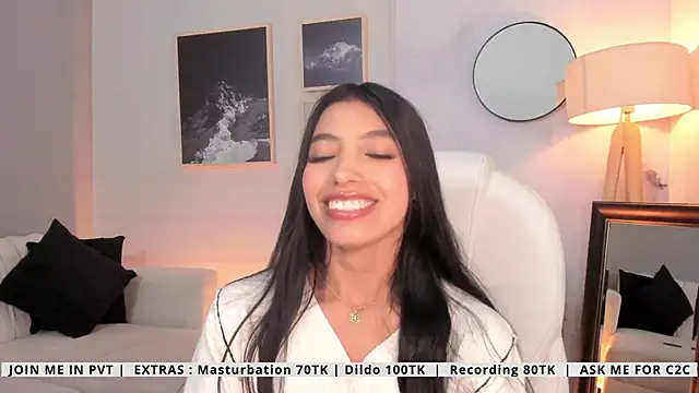 Tiffany_Low webcam
