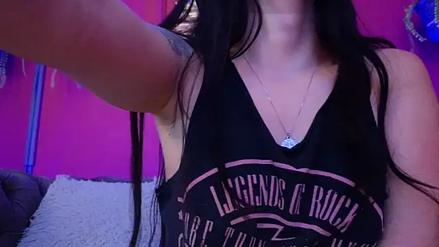 Julieta_Russell webcam