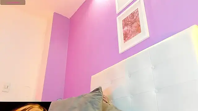 Charlotte11-11 webcam