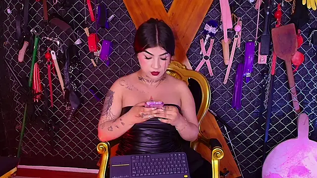 Miss_Juliett_bdsm webcam