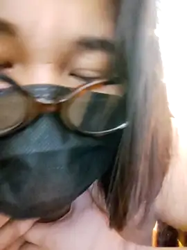 mini27mimi webcam