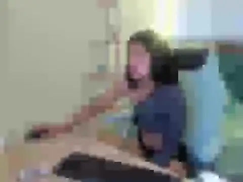 Zoe_Jonesw webcam