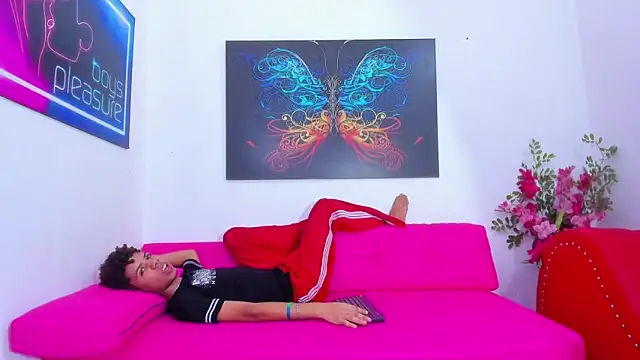 Spicy_guys webcam