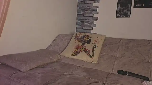 JustClaree webcam