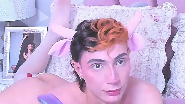 KylieMonnett webcam