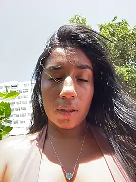 SaryJonex webcam