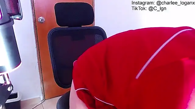 Techno_420_ webcam