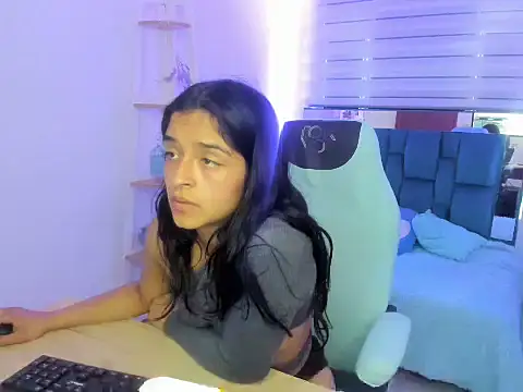 Zoe_Jonesw webcam