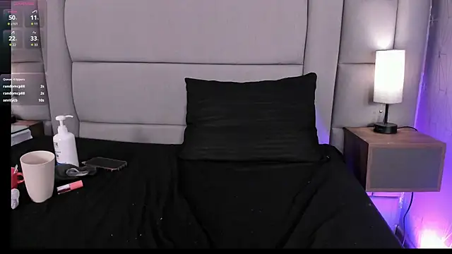 lexiee__ webcam