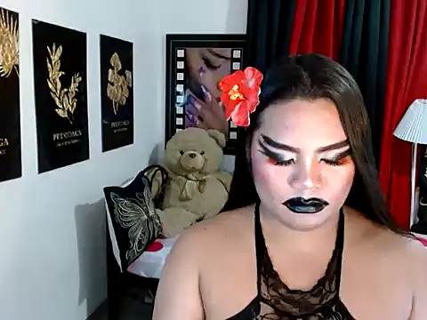 TSbrianaHugeCock webcam