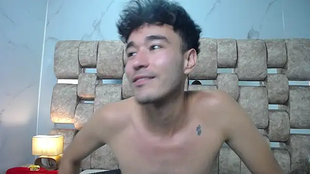 KathyAiden webcam