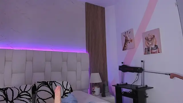 isabella_whiithe webcam