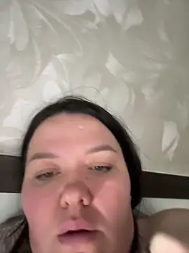 SunnyLeila2101 webcam