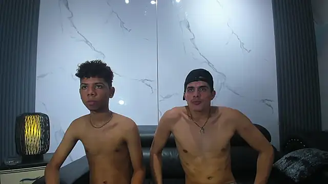 Spicy_guys webcam