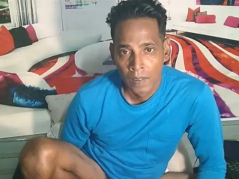 IndianHunk01 webcam