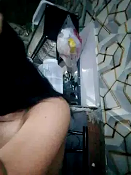 Model: YourHotMenxie18