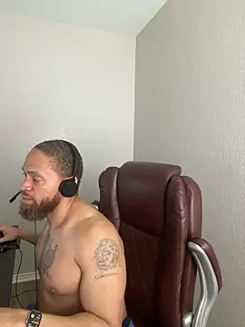 fathero1time - Fathero1time's free webcam - UK Sex Cams