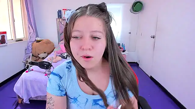 Luna_Analya webcam