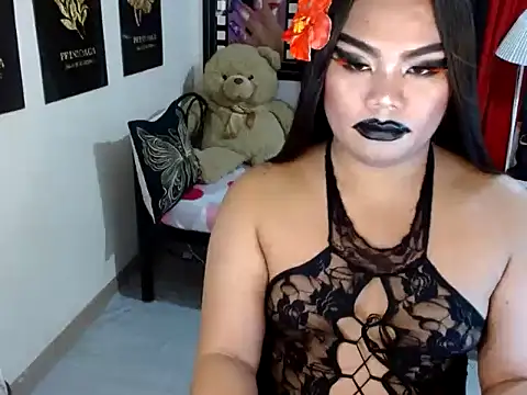 TSbrianaHugeCock webcam
