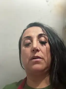 Webcam Model (hotadhara01) is live