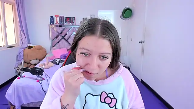 Luna_Analya webcam
