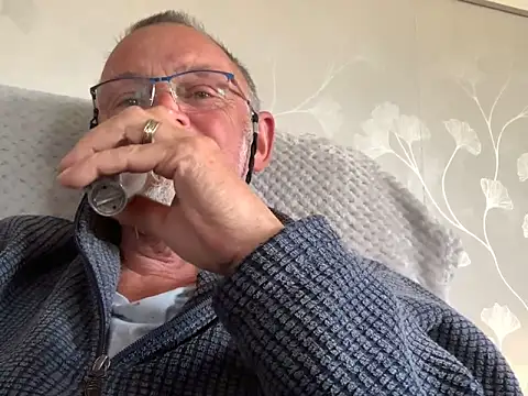 Moonraker64 webcam
