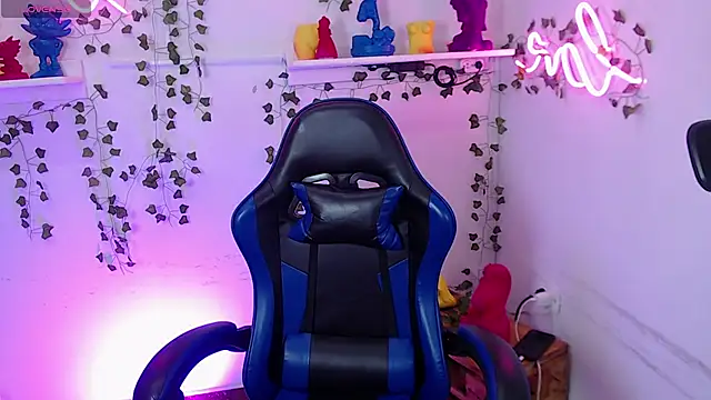 _sharlotte777 webcam