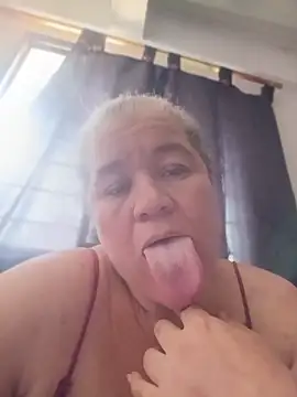 CheekySnowQueen_69 webcam