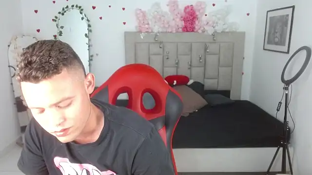 sven_fox723 webcam