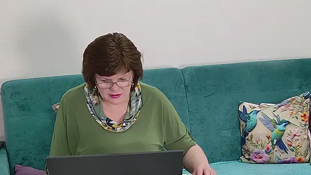 Sandra_Sunrise Stripchat cam model